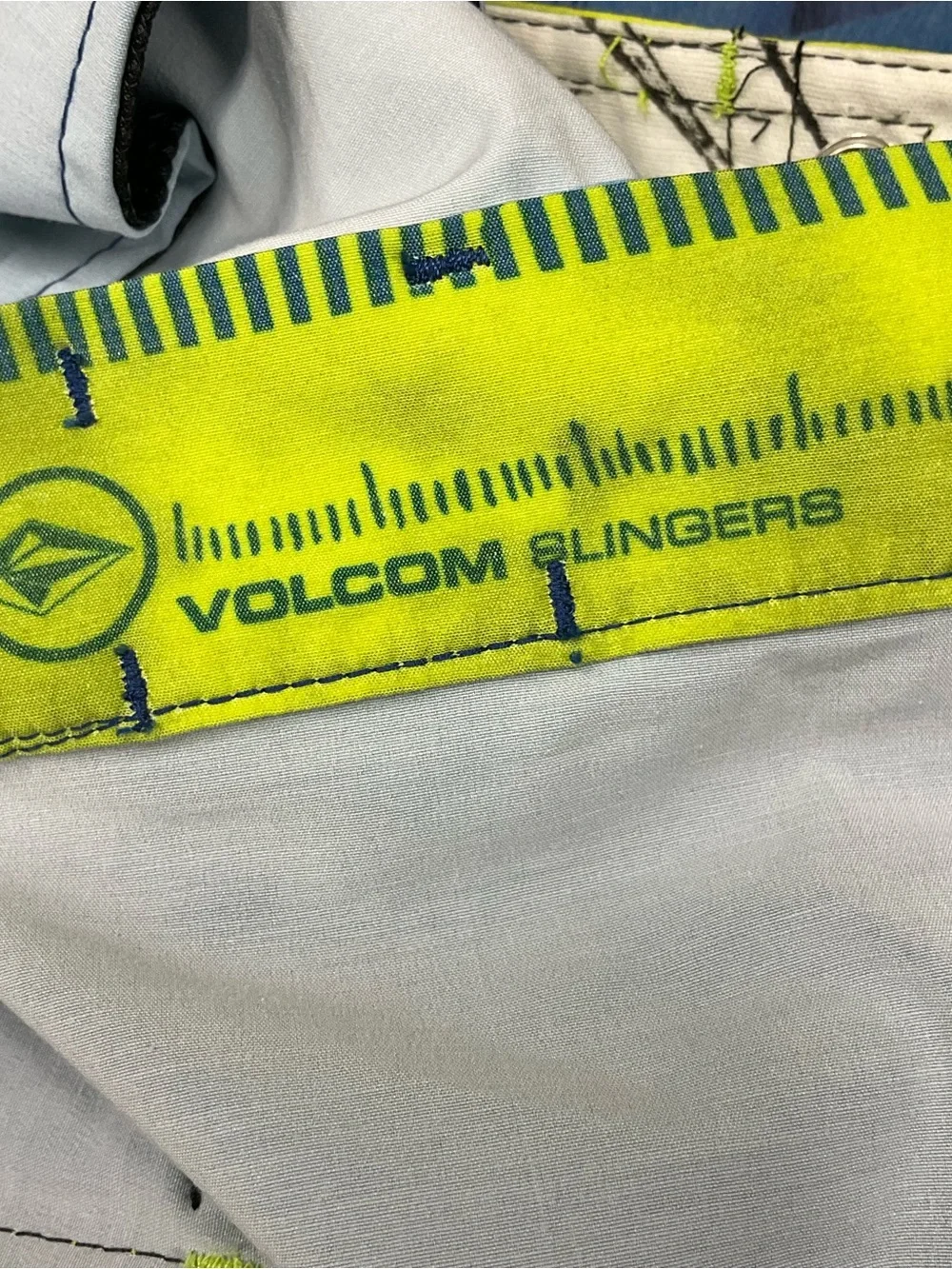 Volcom Slingers Men’s Board Short Trunks Size 34 Beach Resortwear vacation